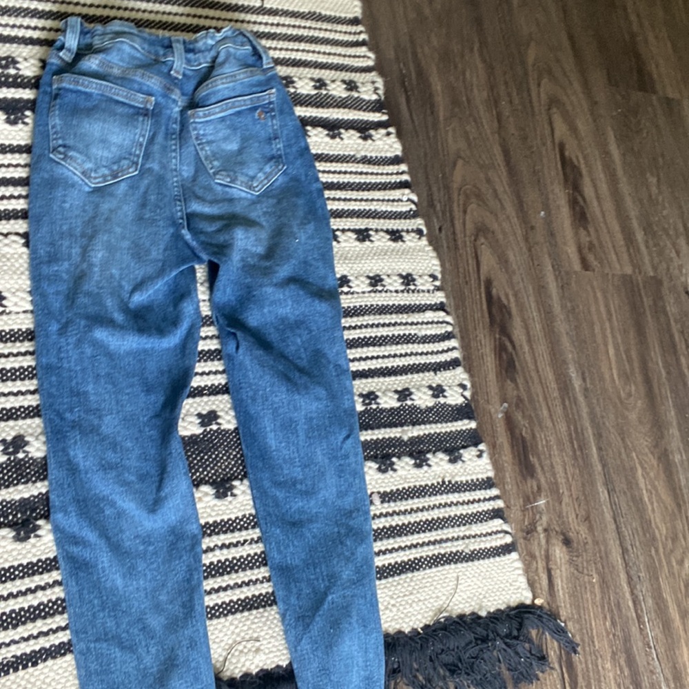 Skinny Ripped Jeans - Picture 2 of 4
